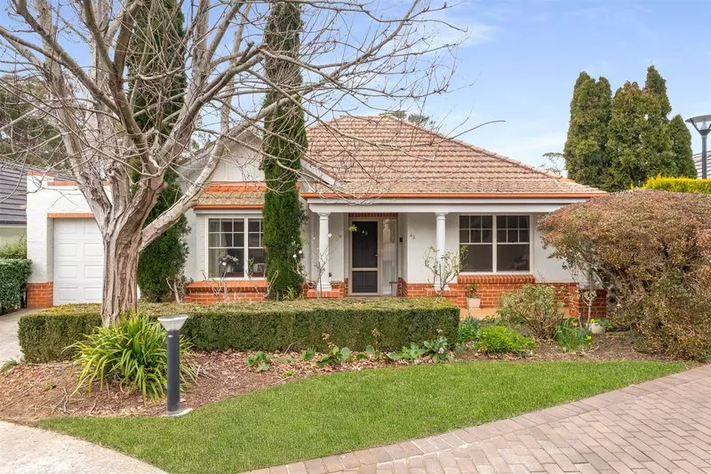 Parkside Living with Brand New Renovation