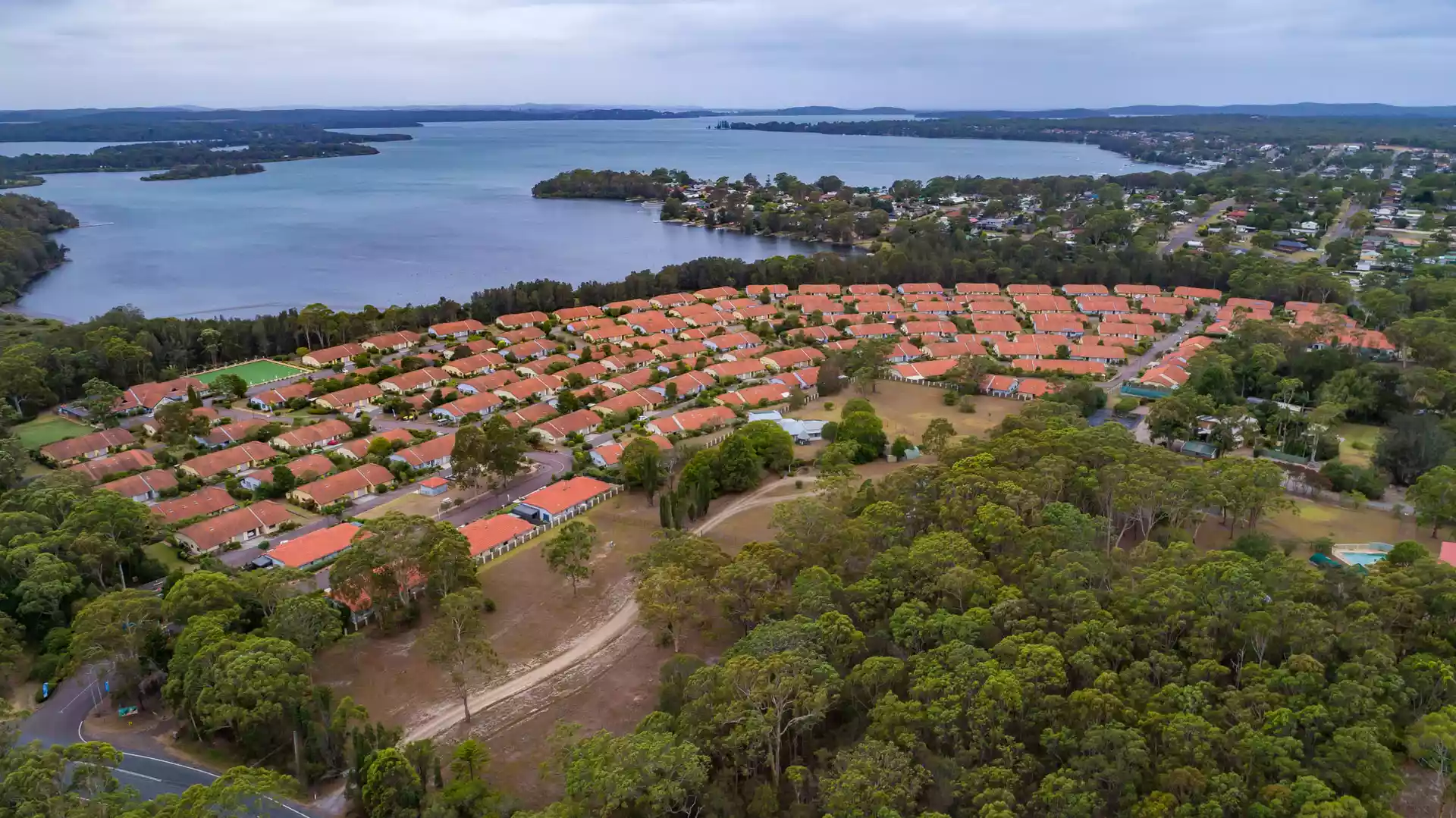 Lakeside Retirement Village