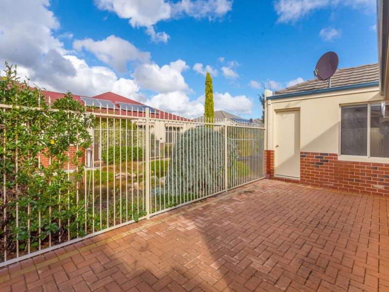 ARCADIA WATERS MADDINGTON - Located on the Waterway