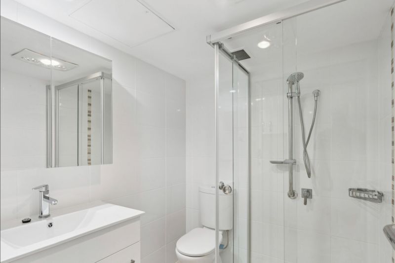 Ground-level studio apartment with enclosed patio