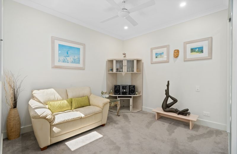 Light-Filled Modern Living - Move in Today!