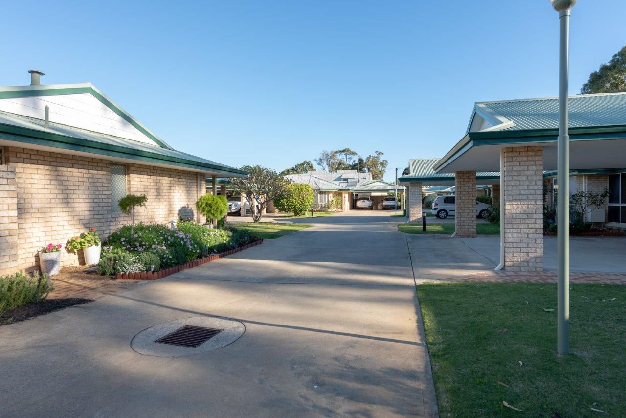 Murray River Village