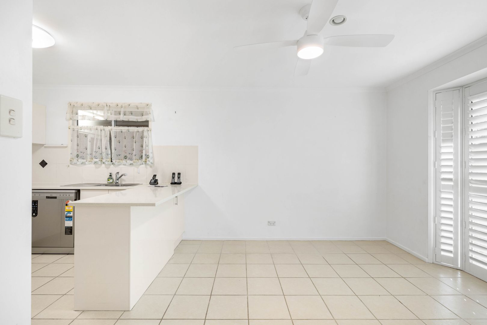 Lovely 2 Bedroom Home Close to the Country Club