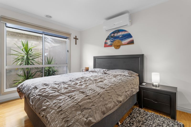 Recently Renovated Two Bedroom - Wake Up in Paradise Every Day