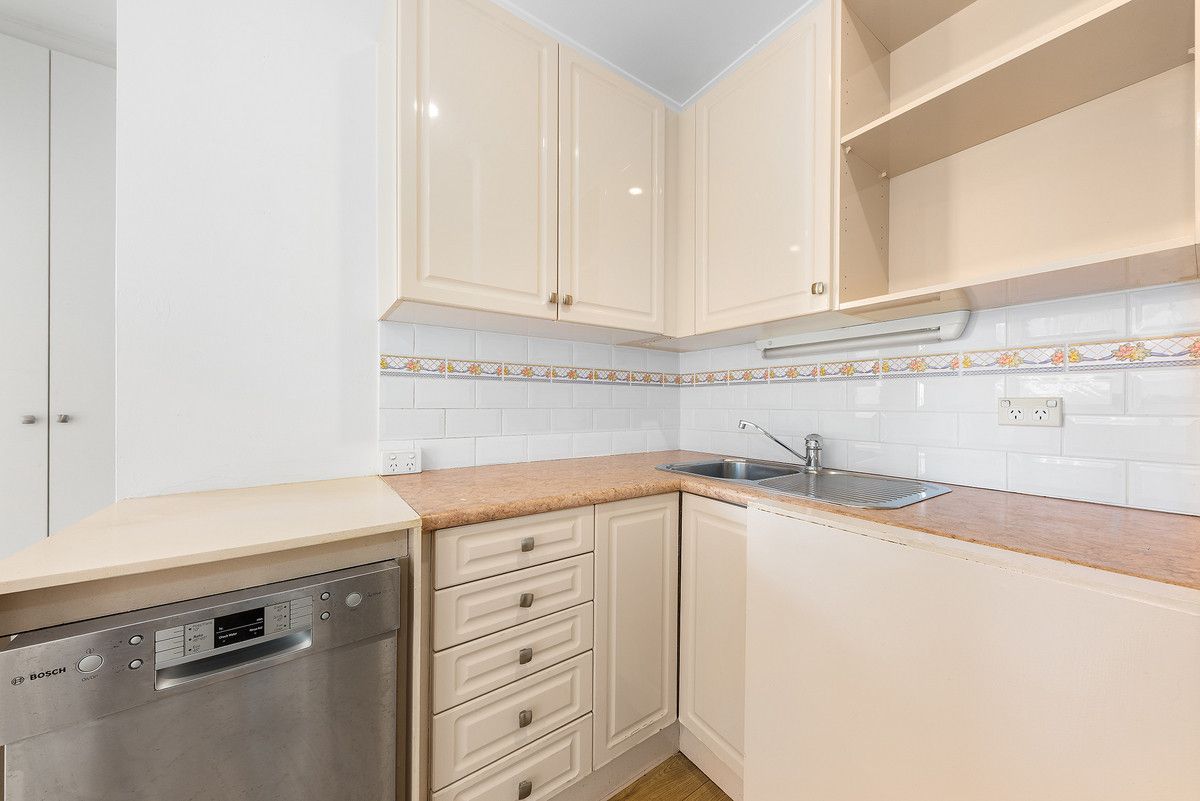 HARBOUR VIEWS,  UNIQUE OPPORTUNITY IN THE HUB OF ROSE BAY