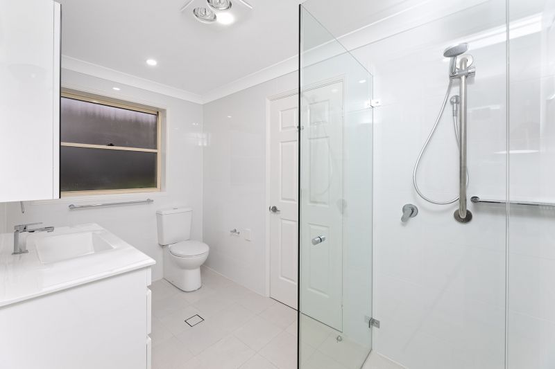 Stylish refurbished home in a tranquil settting