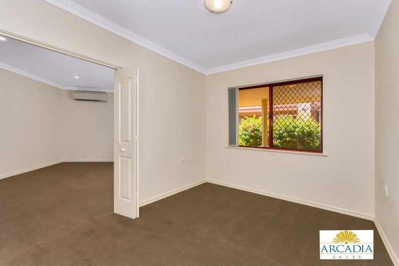 ARCADIA WATERS BICTON - Sought After Ground Floor Villa
