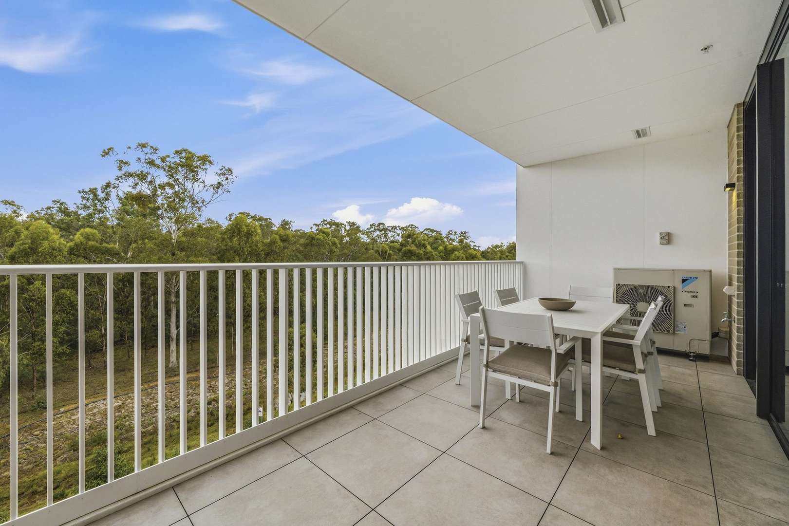Spacious Entertainers Delight plus Media Room