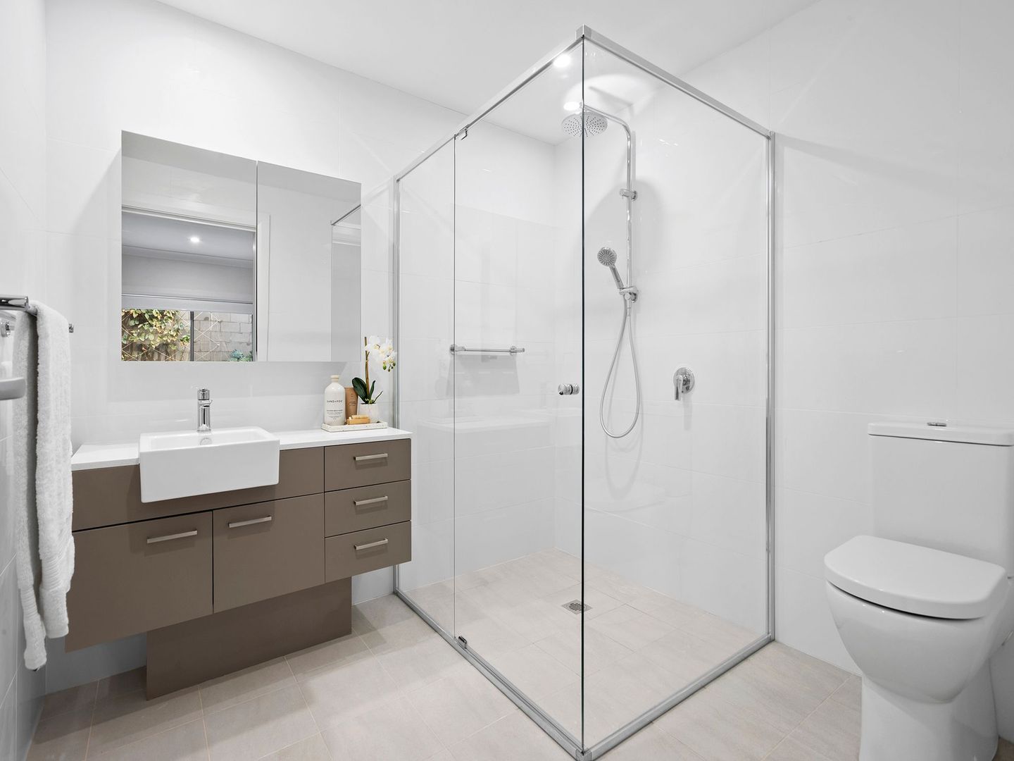 156/226 Windsor Road, Winston Hills