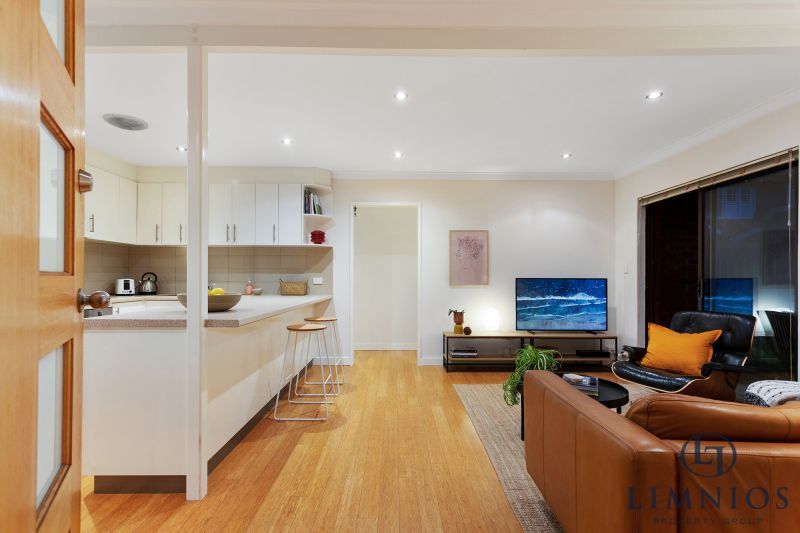 Premiere Location and Lifestyle!!