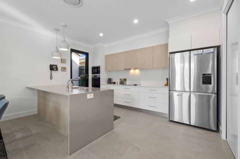 Refined Luxury, Spacious Alfresco Living!