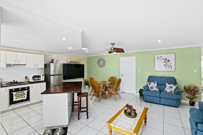 Spacious Country-Style Charm!