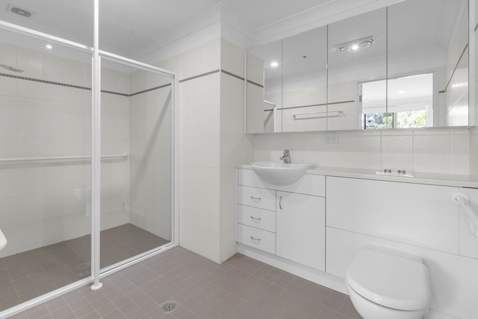 Unit 202: IRT The Clyde