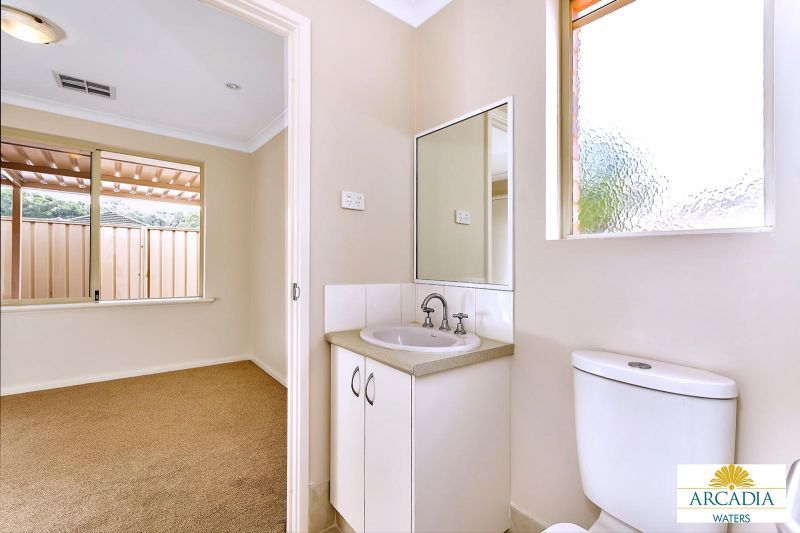 ARCADIA WATERS MANDURAH - ENJOY RETIREMENT WITH THIS 2 BED 2 BATH HOME