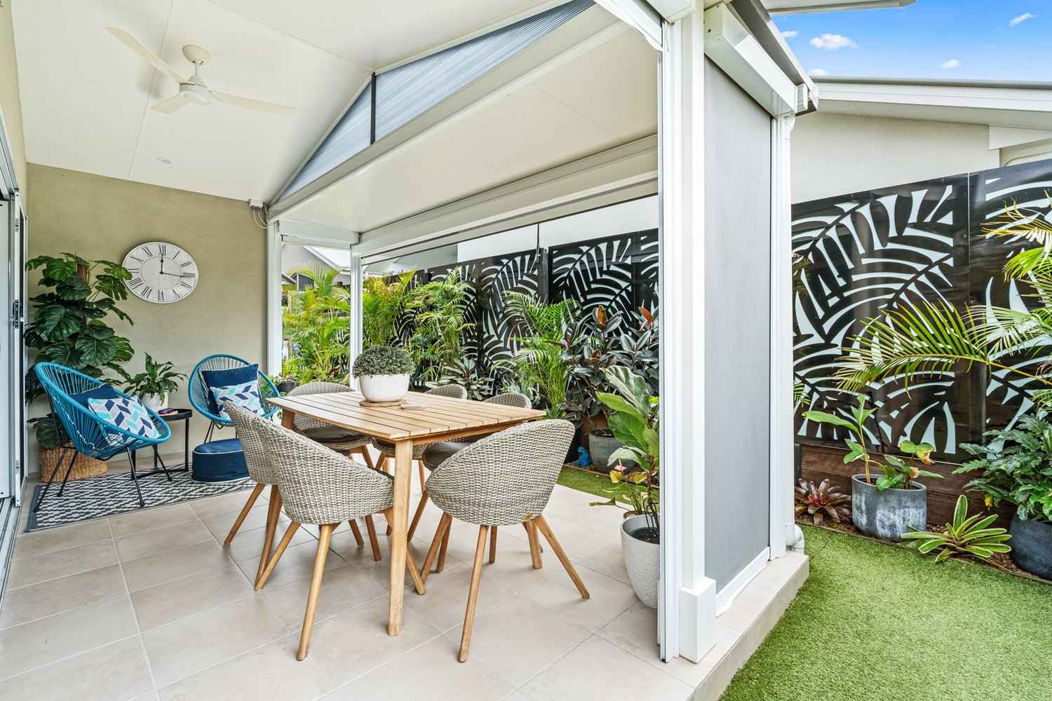 Beautifully Presented Home with Waterway Views