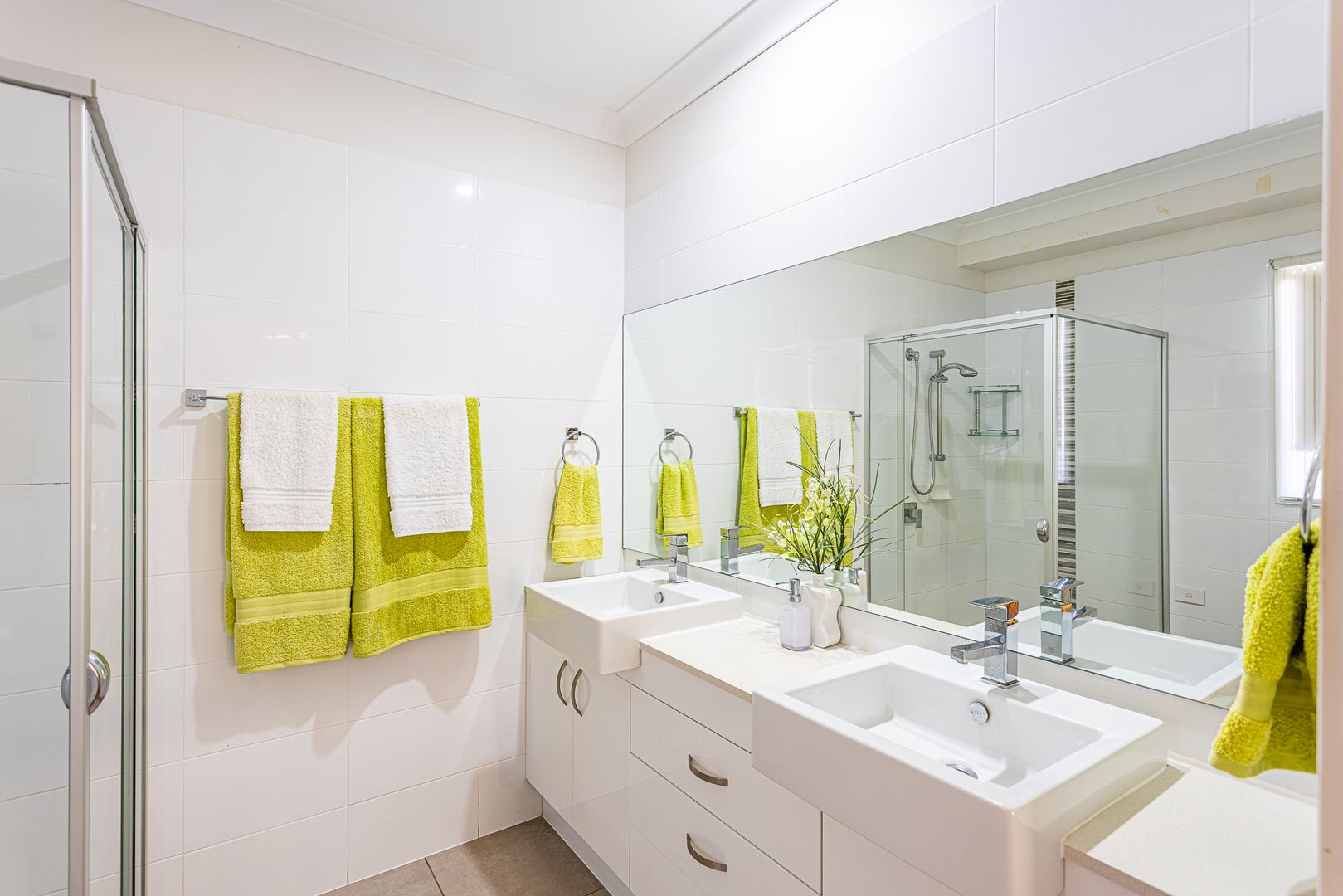 Palm Lake Resort Fern Bay - Close to all amenities