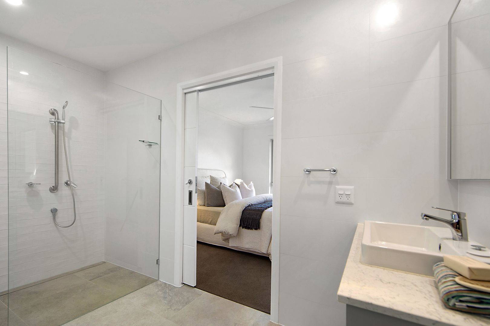 Spacious 'Hawkesbury' villa design
