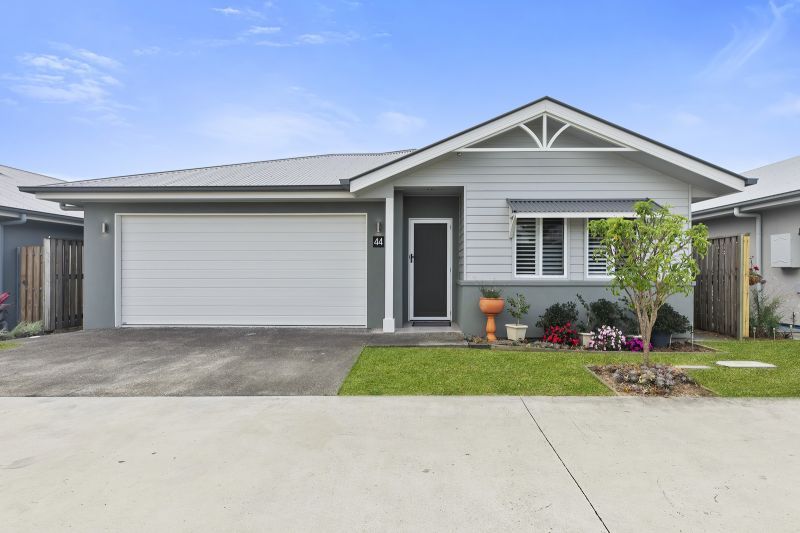 Low maintenance living, Two bedrooms plus study