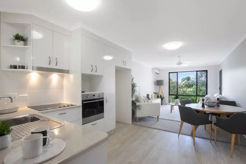 Modern one-bedroom plus study villa