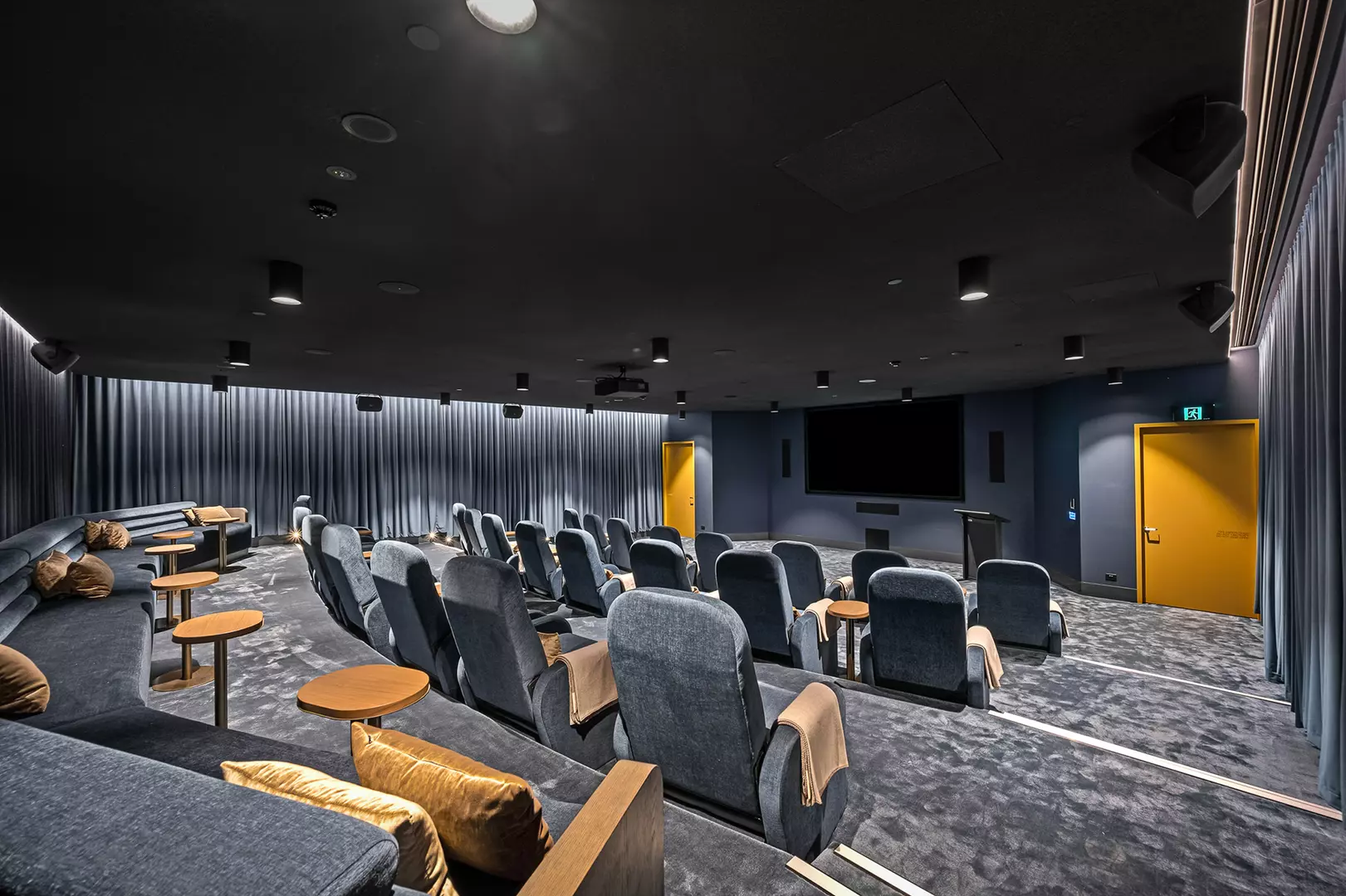 Residence 05 - House-sized residence, complete with wrap-around terrace