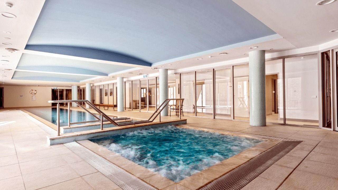 Rare offering, a north-facing retirement village apartment. Lift access generous proportions secure double garage and very favourable financial terms