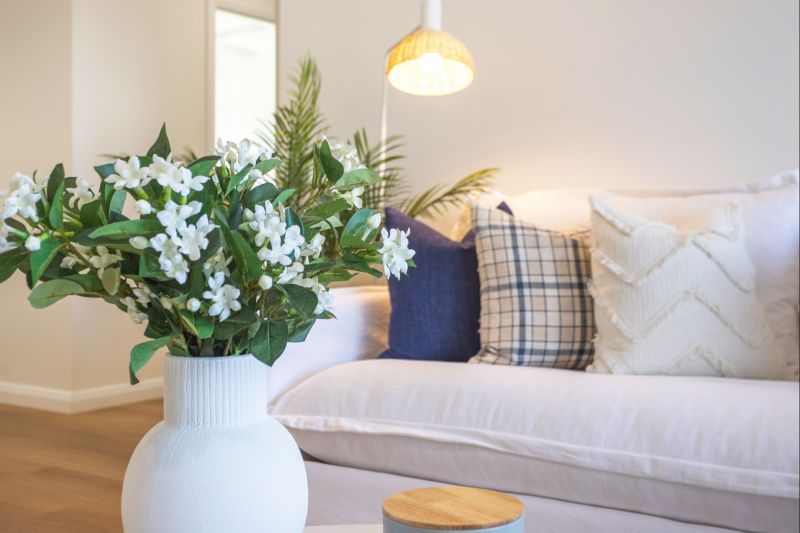 Beautifully positioned villa with golf course views