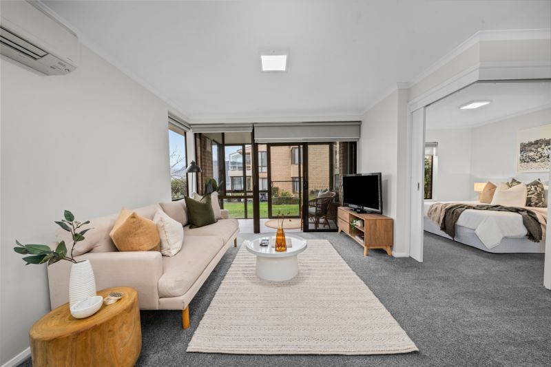 Level entry 2-bedroom villa with glimpses of the Derwent River