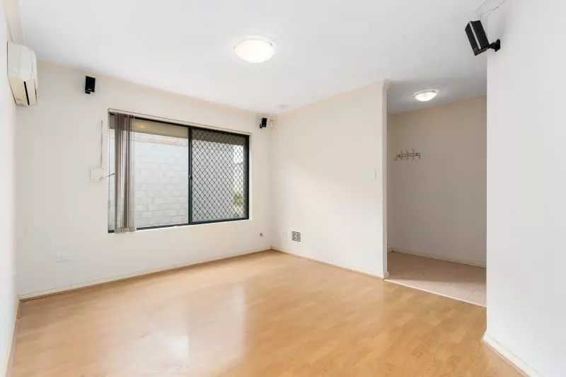 Easy Living Family Home!