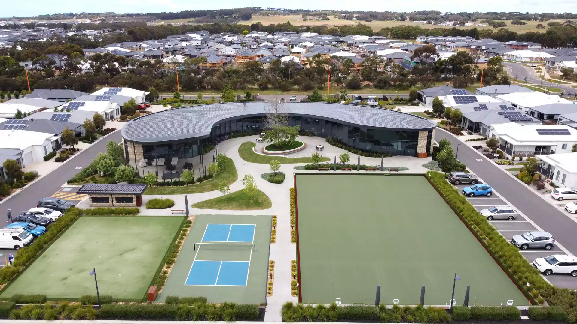 Lifestyle Mount Duneed - Connected to the coast, countryside and the city of Geelong. Downsize to a bigger life in a beautiful location. Your lifestyle of a lifetime is calling.