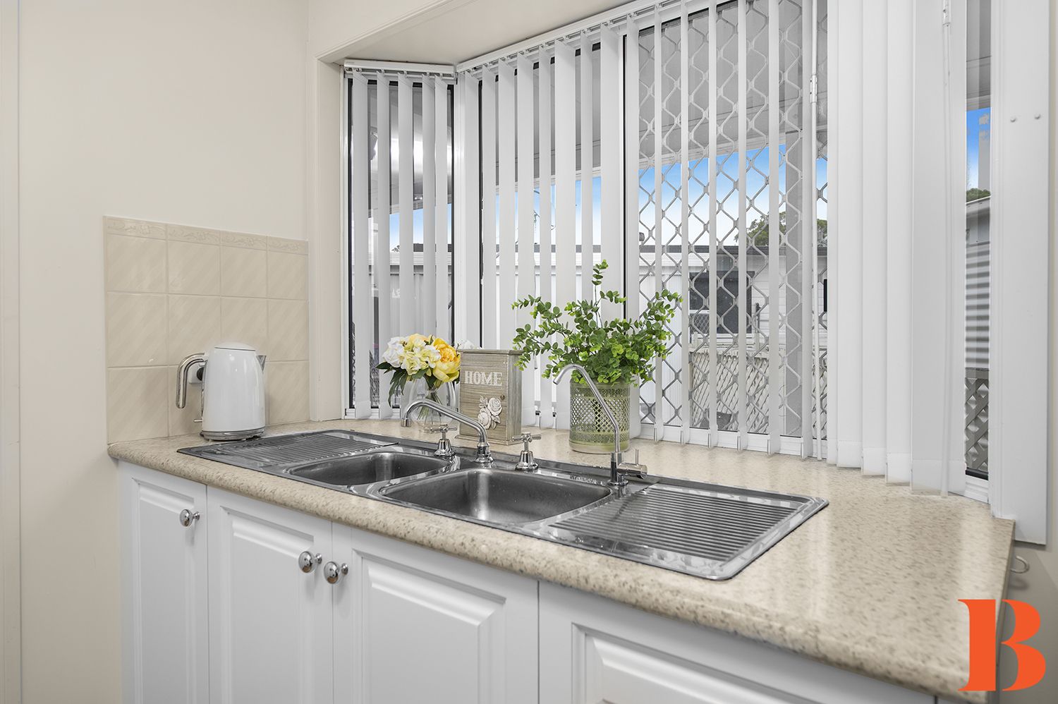 Three Bedroom Residence - Spacious and Open - Full Length Verandas Front and Rear