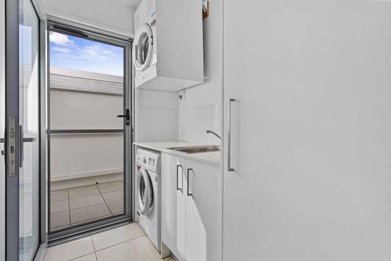 Modern Comfort, Lifestyle & Community