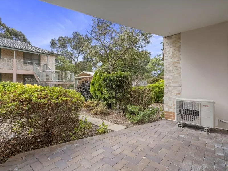 Open plan living with garden outlook