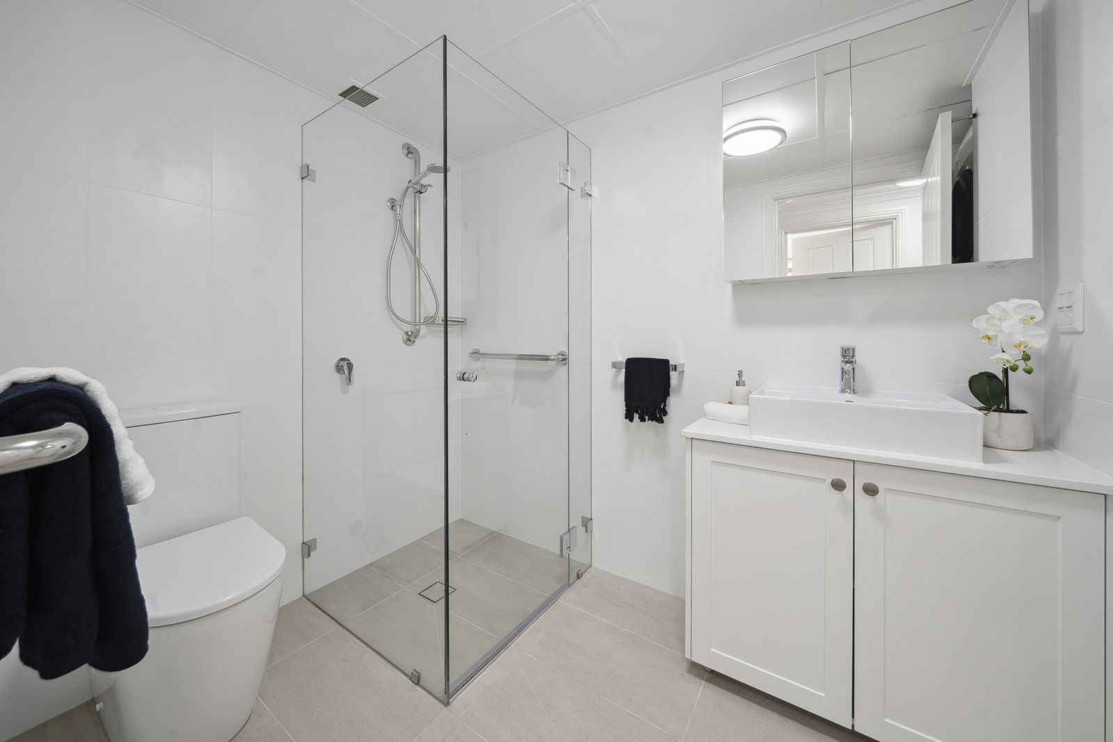Move-in ready Serviced Apartment