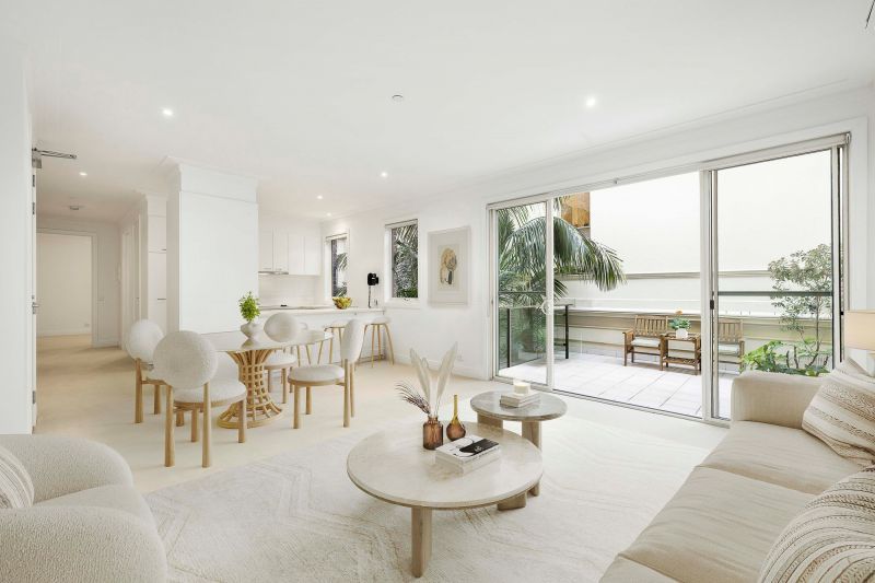 Retirement oasis. Downsize to a bigger lifestyle.