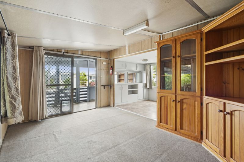 Perfect Downsizing Opportunity in a Great Location