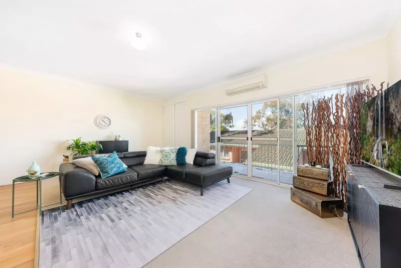 Spacious Leafy Premium Two Bedroom Apartment