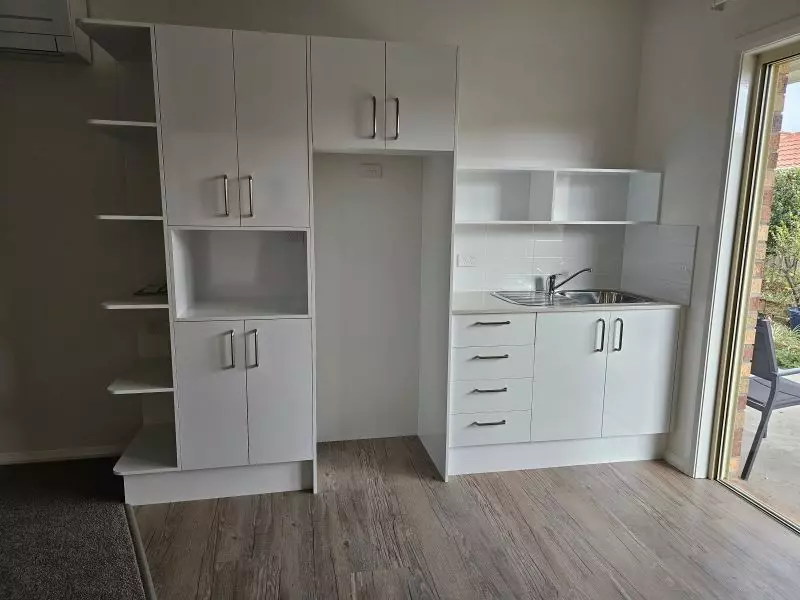 South facing Refurbished Apartment with Chef prepared Meals and Apartment Cleaning included