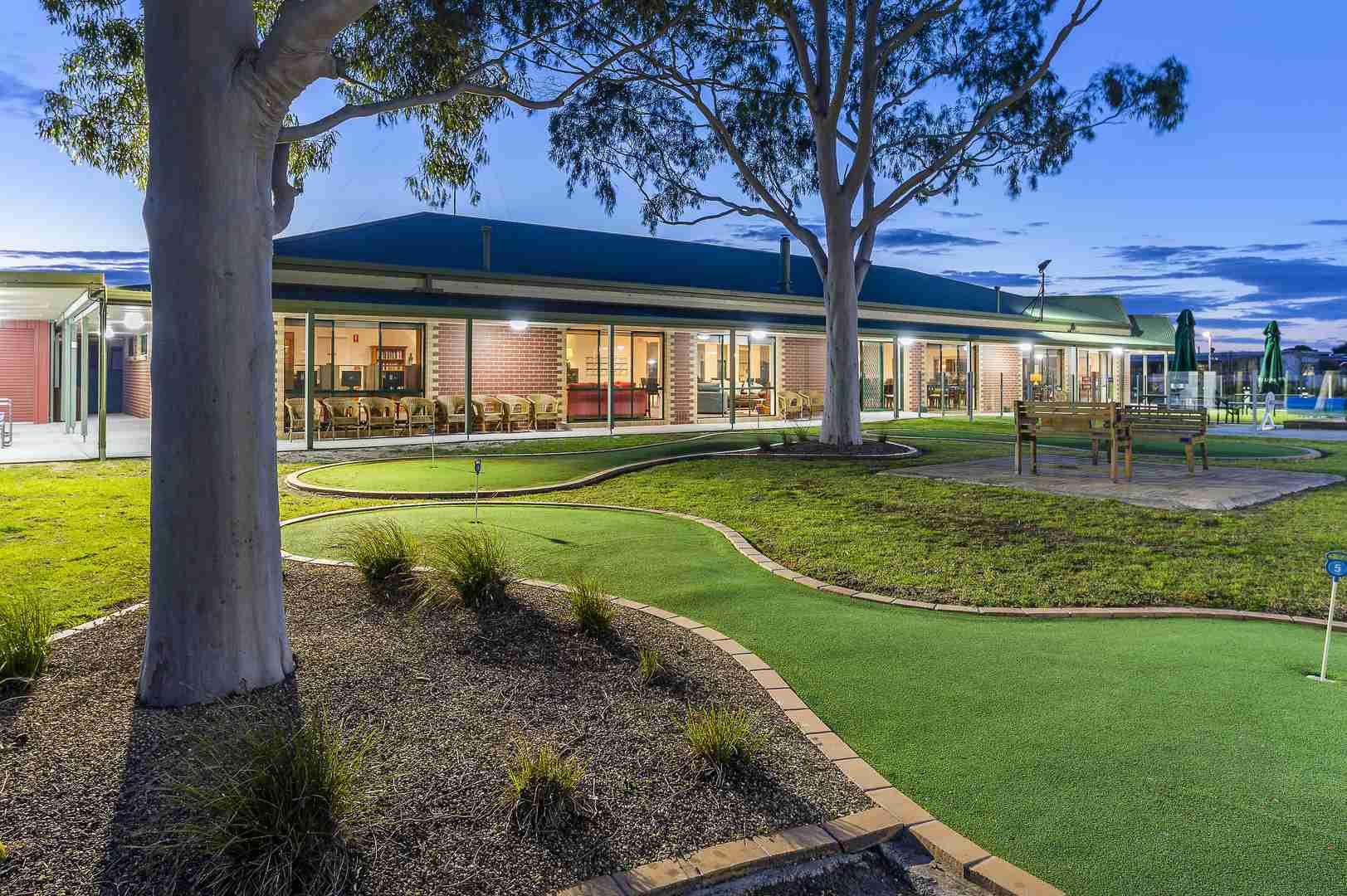 2 Rustic Drive PALM LAKE RESORT Bangholme