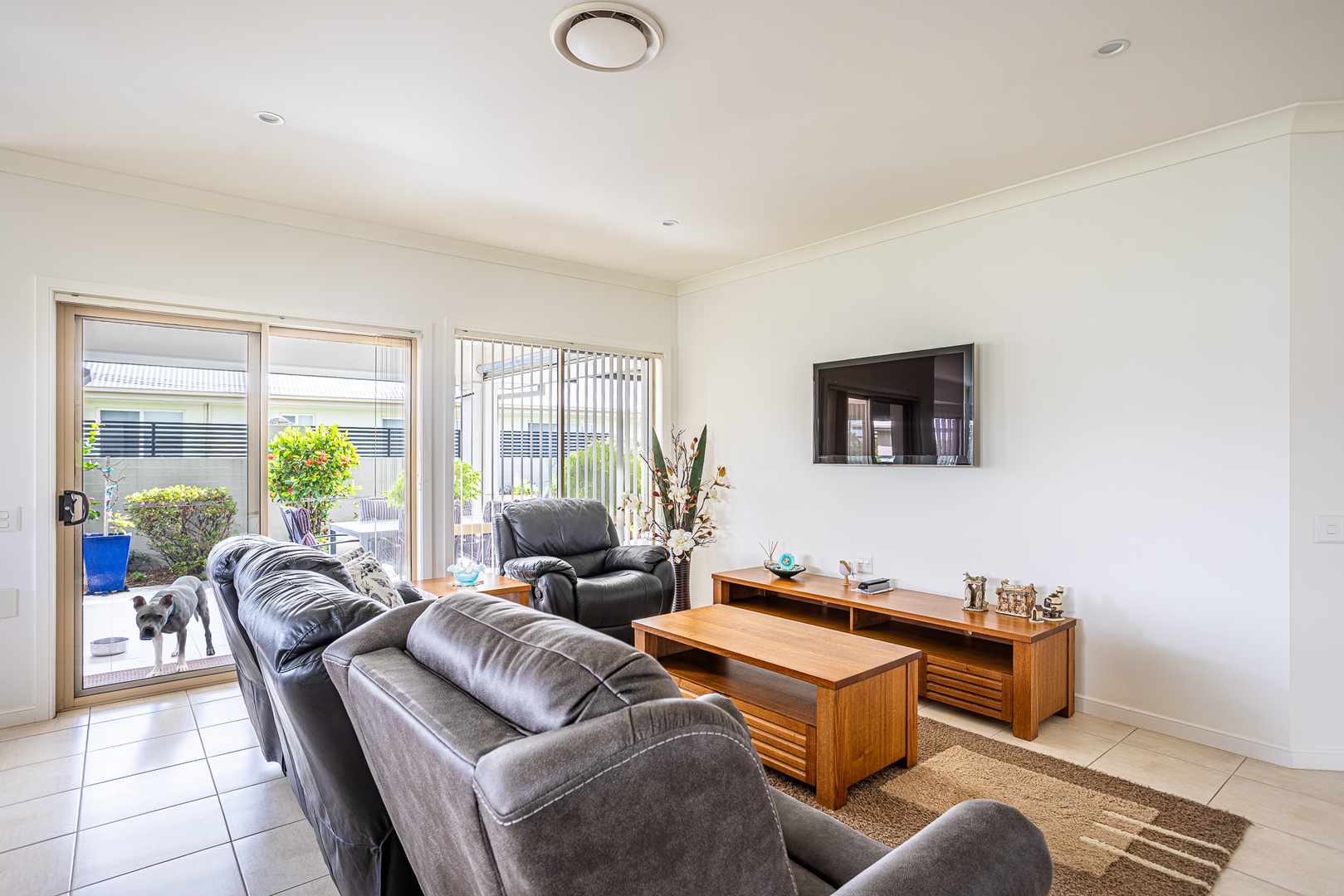 Degas - By Palm Lake Resort Tea Gardens