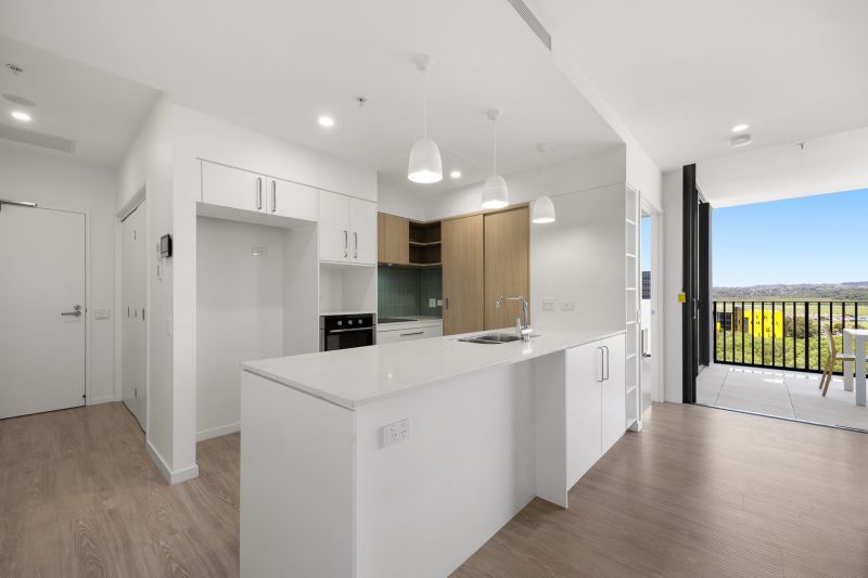 Discover luxury beachside living with breathtaking views!