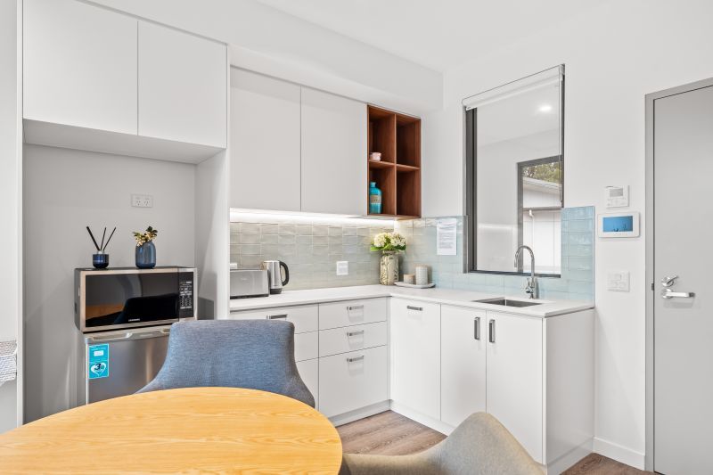 North facing apartment overlooking the bowling green