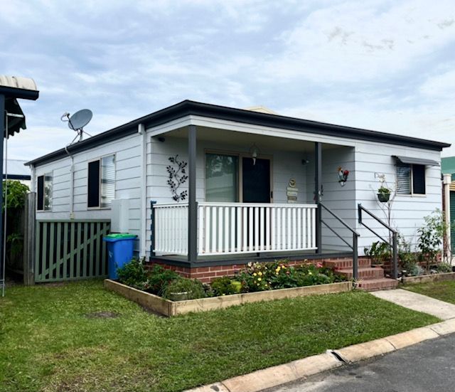 48/2 Ford Court, Palm Lake Carindale - QLD