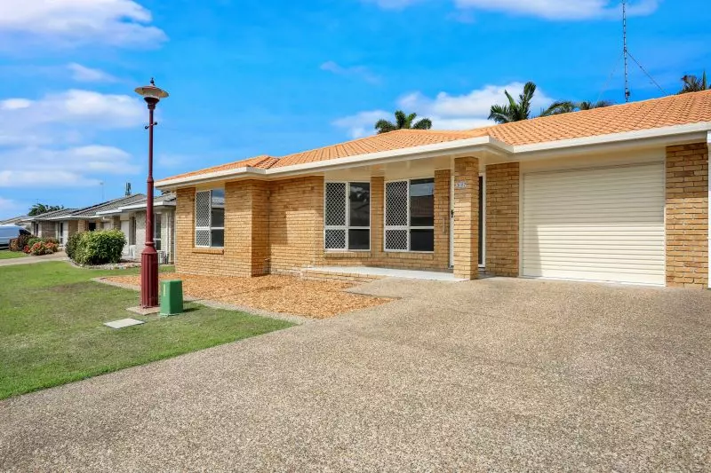 A quiet, peaceful garden surrounds this large 3 bedroom villa