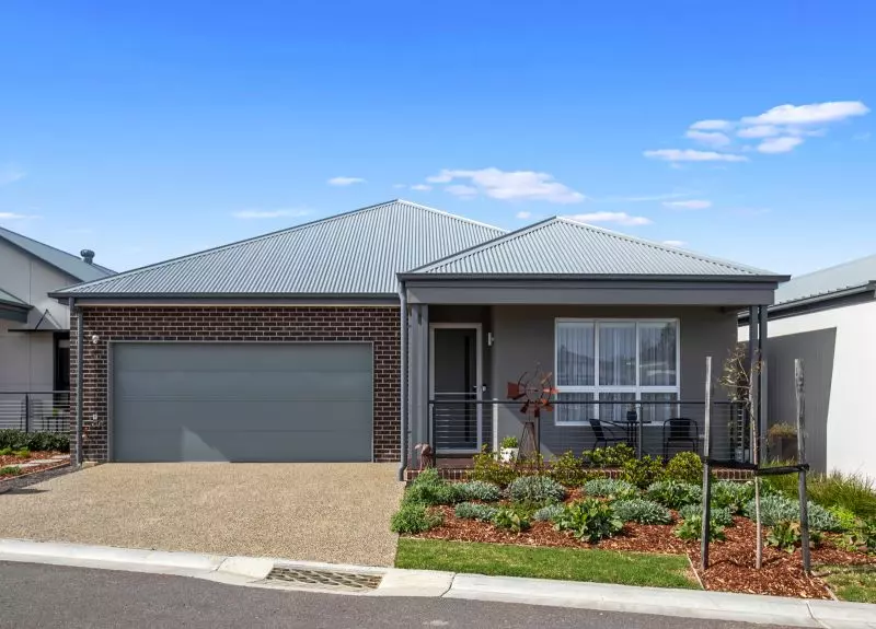 30 Yosemite Circuit - Established Flinders