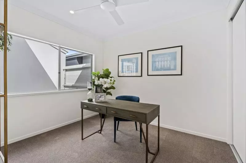 Site 523 - Sunningdale Gable Facade Newly Built Display Home - Under Contract