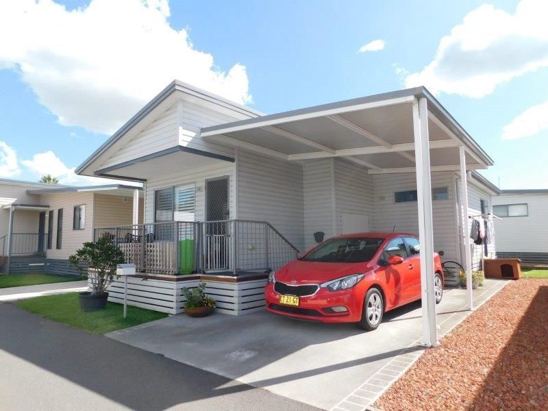 127 (Pre Loved) Bayway Village