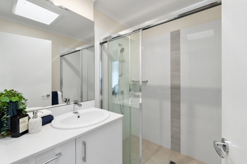 DEPOSIT TAKEN - Delightful 2br unit overlooking Tanti Creek