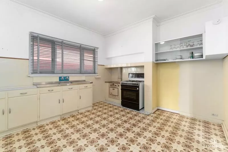 City Views and Development Potential!