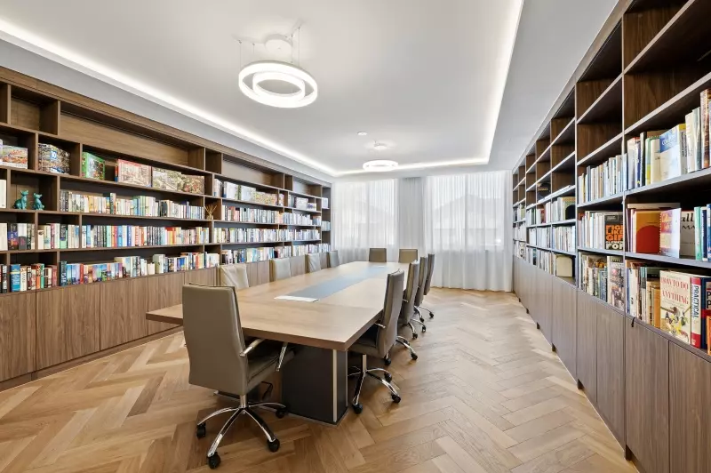 VILLA 40: ELEGANT RETIREMENT