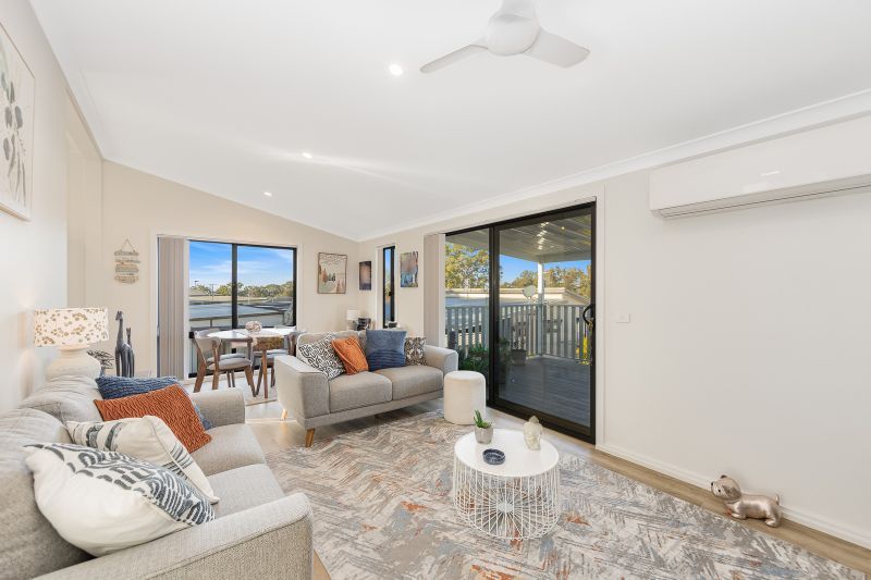 Fresh, Modern Home - Spacious Alfresco Entertaining